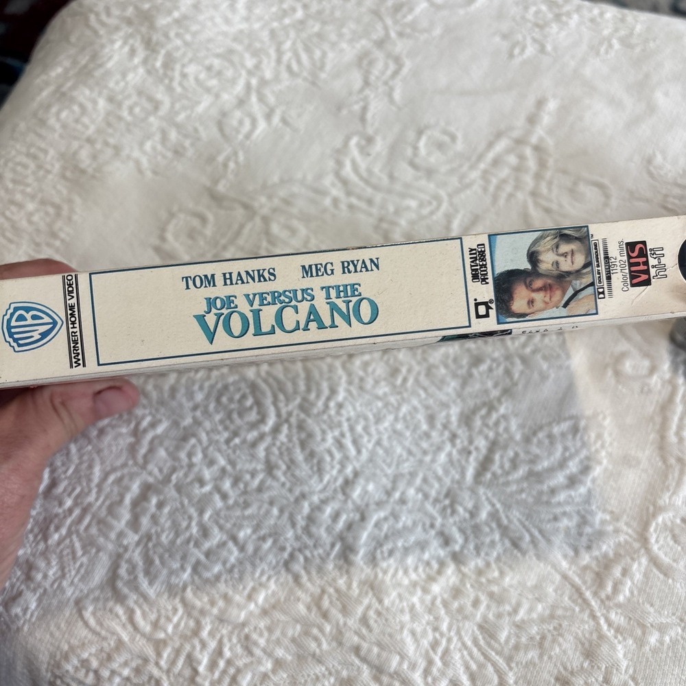 Joe Versus the Volcano (1990) VHS Tom Hanks Comedy Romance Meg Ryan - Picture 4 of 6
